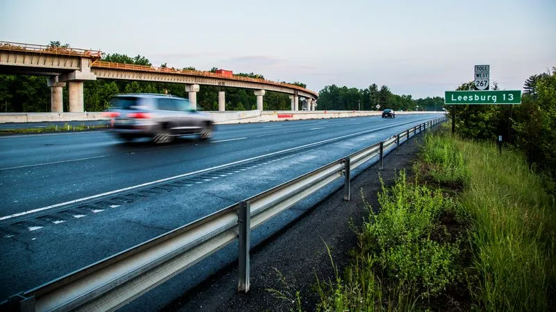 Car traveling Dulles Greenway